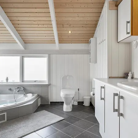 Holiday home Gorgeous In With Sauna