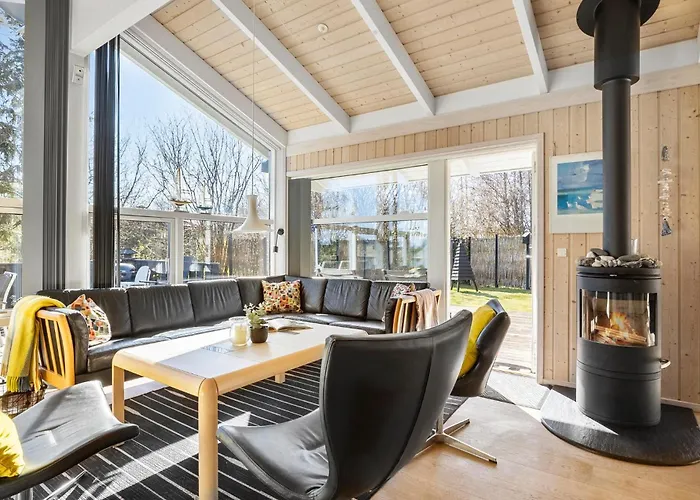 Σπίτι διακοπών Gorgeous In With Sauna Otterup